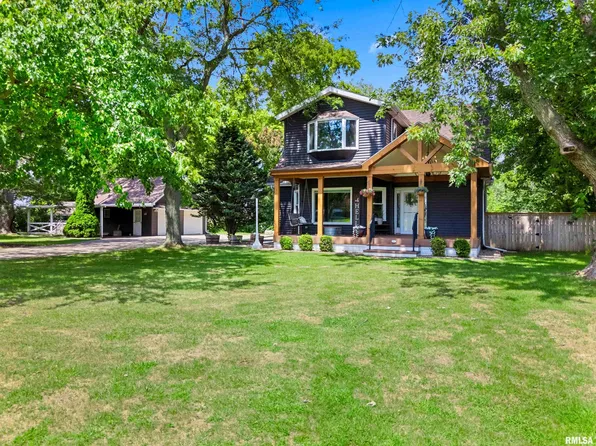 305 W Lakeland Rd, Morton, IL 61550