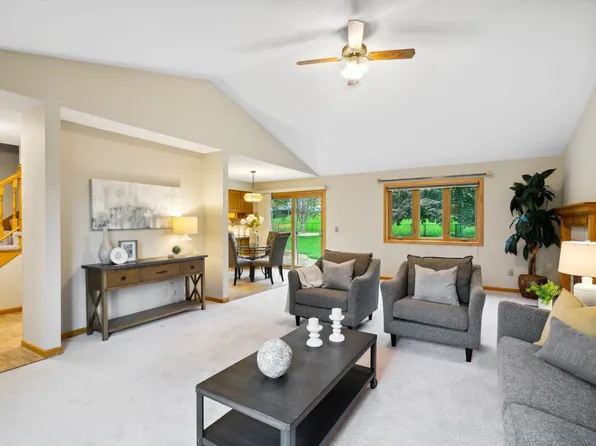 709 Hanover Ct, Eagan, MN 55123