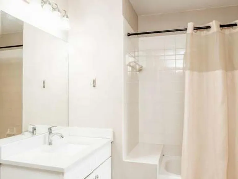 1200 Town Center Dr #305 — Photo 31