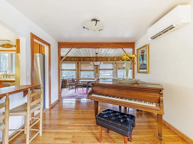 10 Purdy Hollow Rd — Photo 16
