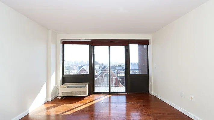 Rented by Nooklyn NYC LLC | media 10