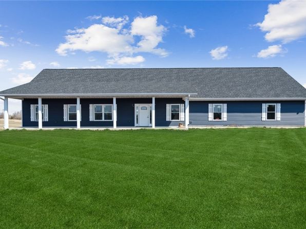 7936 217th Ave, Martelle, IA 52305