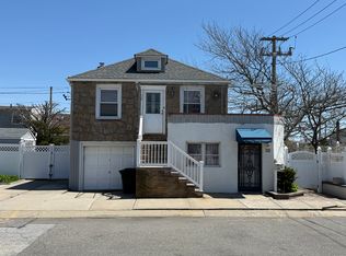 72 Clayton Ave #1, Long Beach, NY 11561