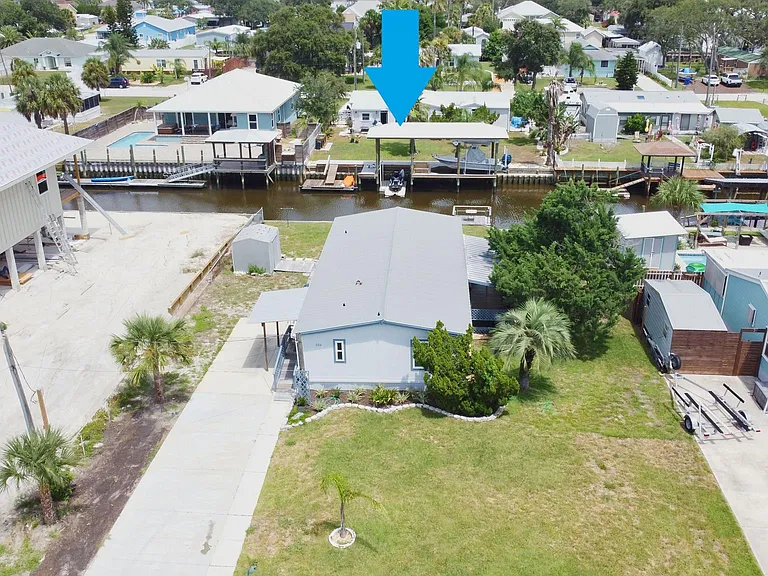 226 Treasure Beach Rd — Photo 1