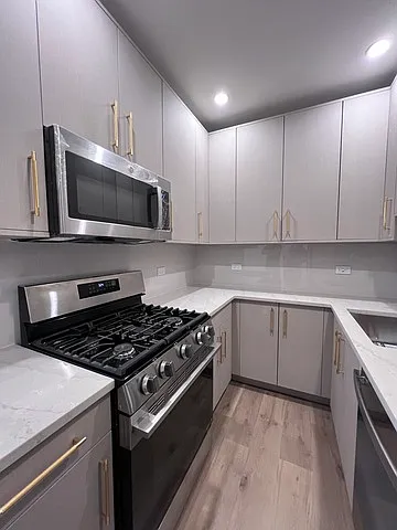 2 bed, 850 sqft, $1,750 — Photo 2