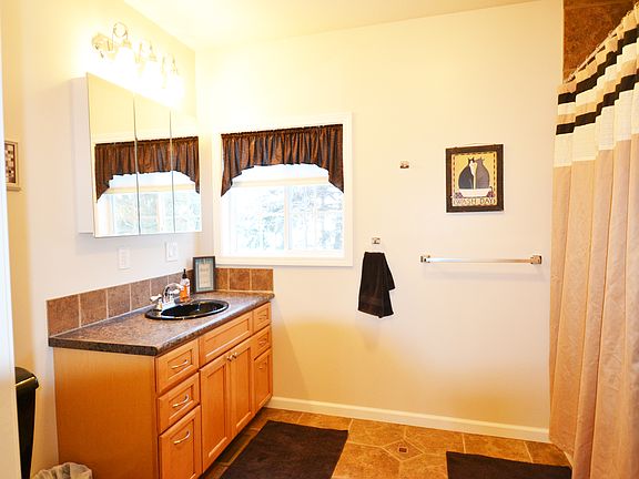 4th image of 2845 Biron Dr E
