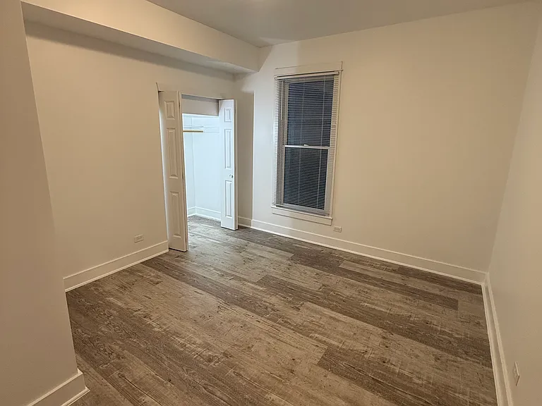 465 Saint Charles St — Photo 13
