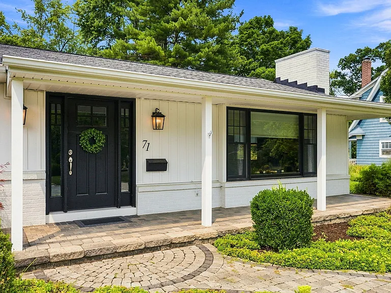 71 Forest Ave — Photo 4