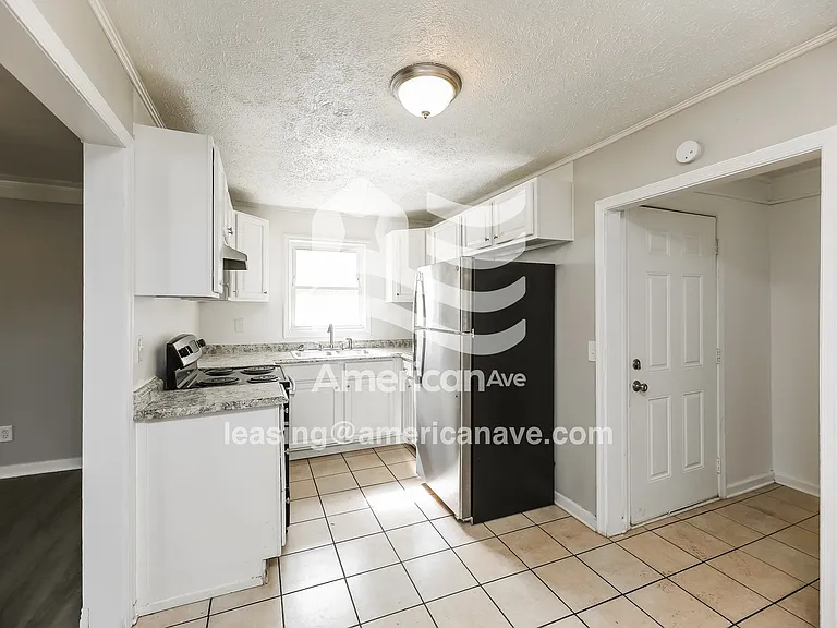 40482_005_dining_room_13690935.jpg