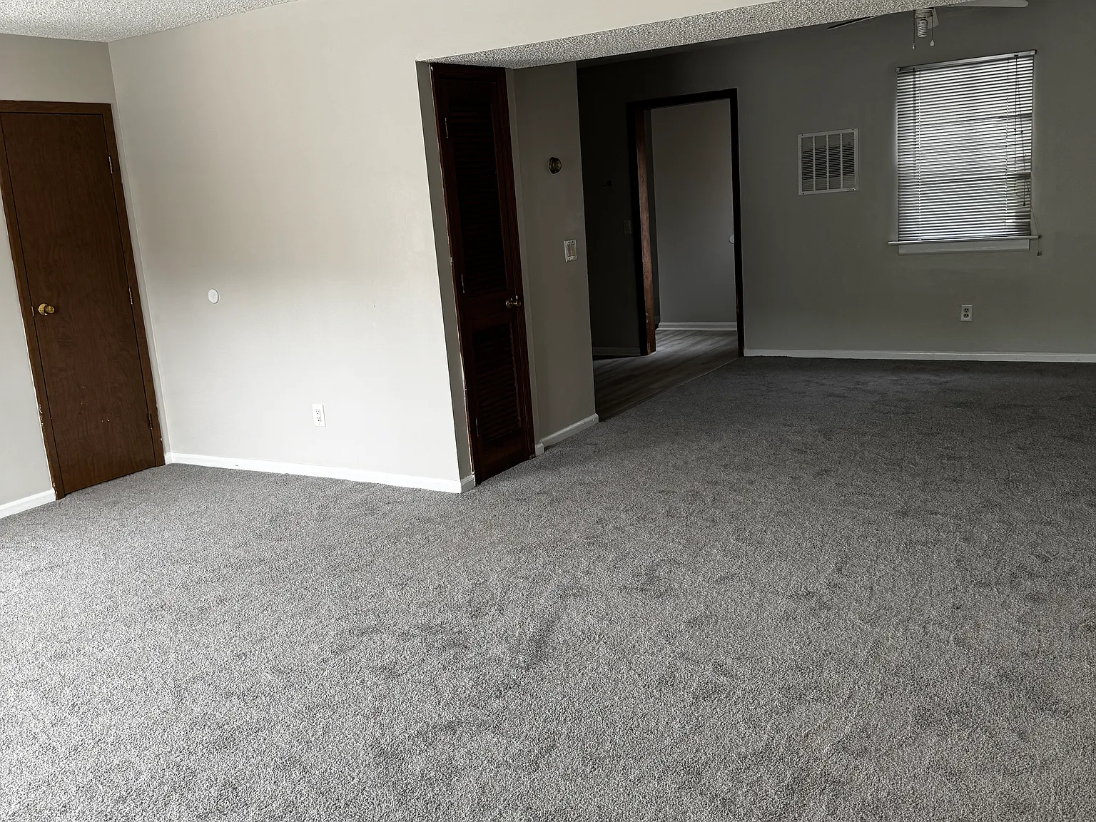 3 bed, 1.5 bath, 1000 sqft, $1,495 — Photo 4