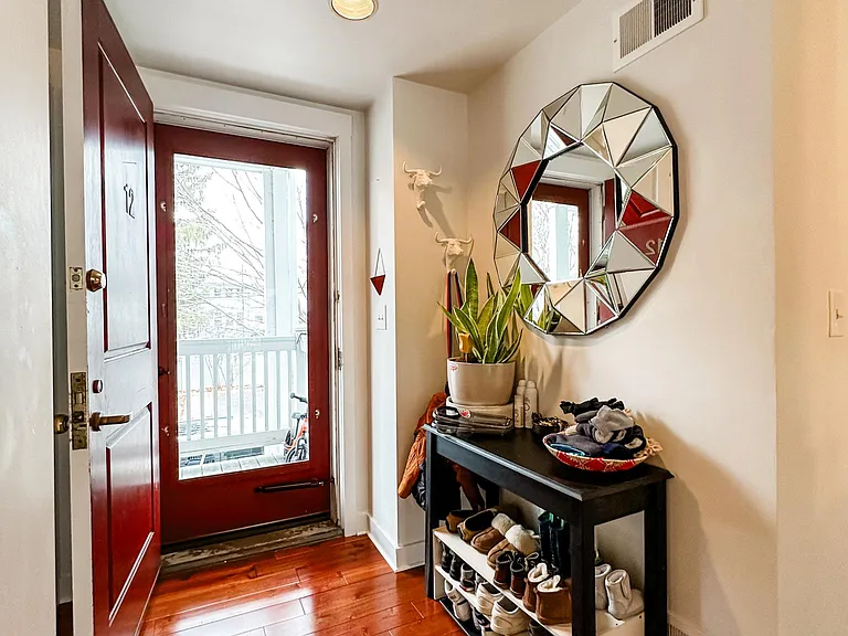 20 Ship Ave #12 — Photo 9