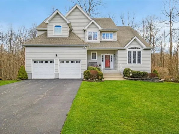 74 Travis Road, Baldwin Place, NY 10505