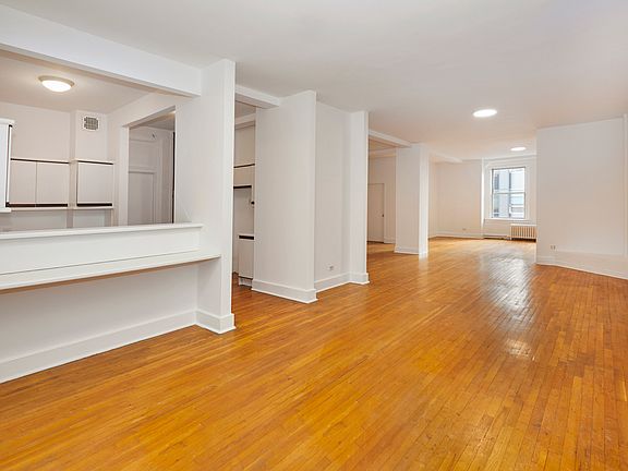 2nd image of 26 Beaver St APT 7