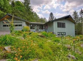 4446 Brickyard Falls Rd, Manlius, NY 13104