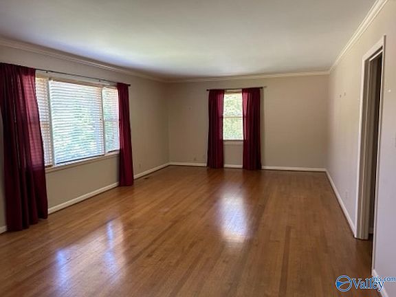 5th image of 4012 E Crestview Dr NW