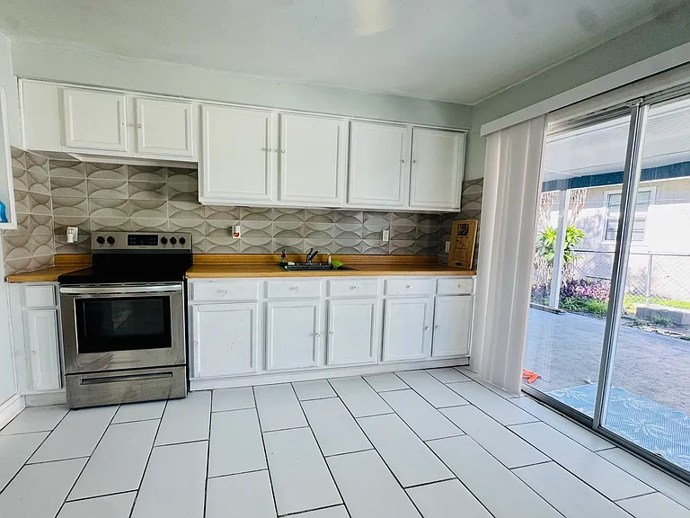 711 E 129th Ave — Photo 26