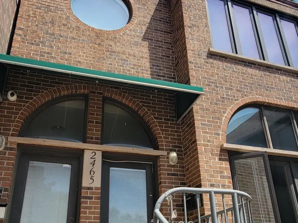 2465 N Halsted St #3, Chicago, IL 60614