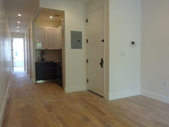 004_Screen_Shot_2018-06-17_at_9.35.05_AM