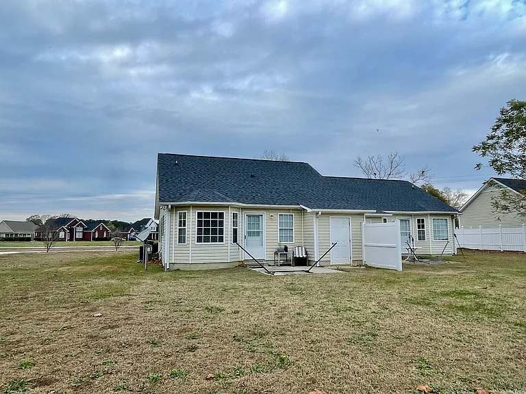 128 Farm Club Rd #126 — Photo 20