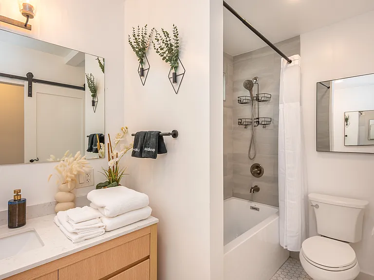 3405 Schooner Ave #2 — Photo 35