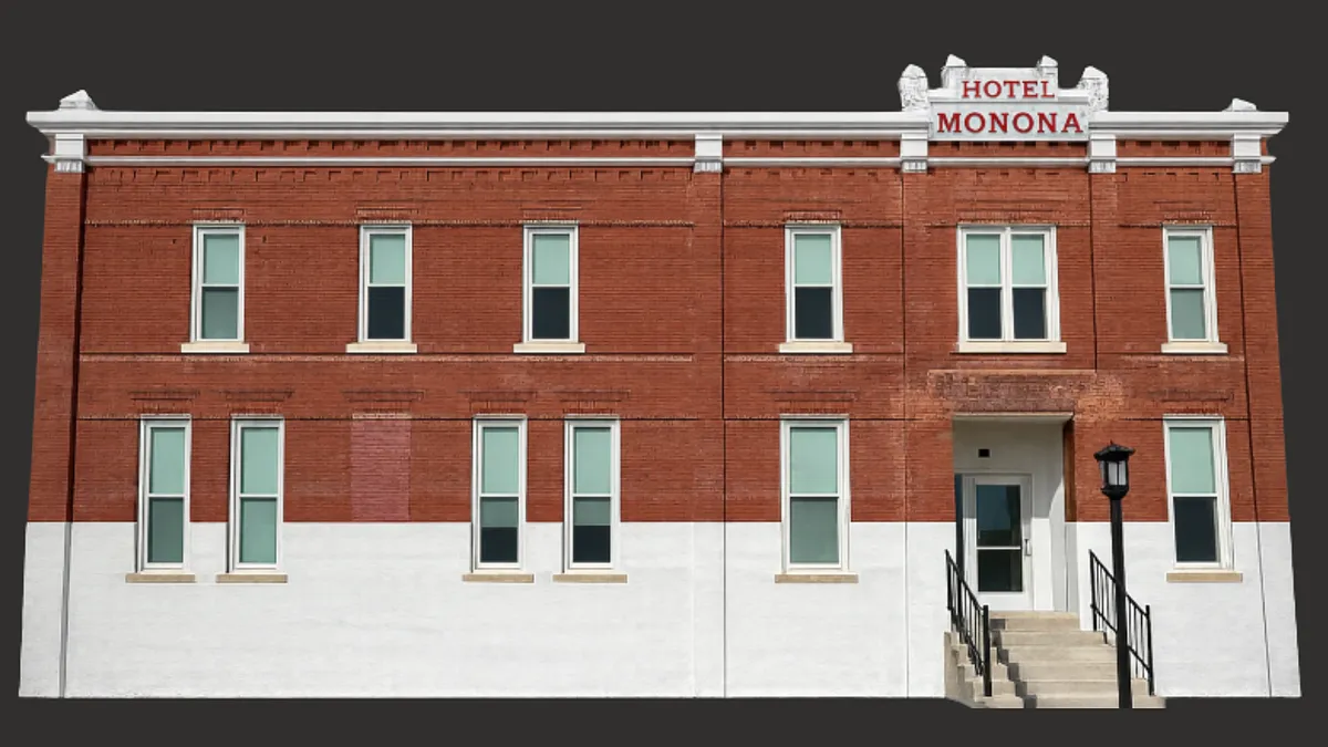 Photo 2 of 29 - 800 Iowa Ave - Onawa, IA Building Photo - 800 Iowa Ave