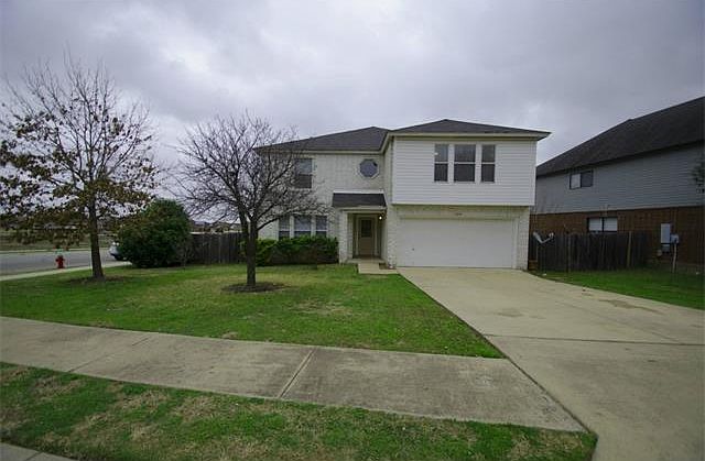 1st image of 804 Catumet Dr