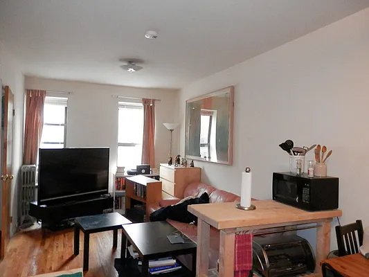 Rented by ArdorNY | media 9