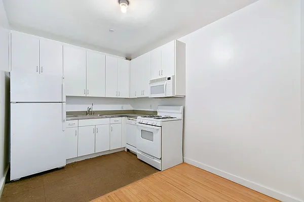 Rented by Compass | media 38