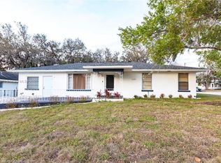 2600 Lakeview Dr, Sebring, FL 33870