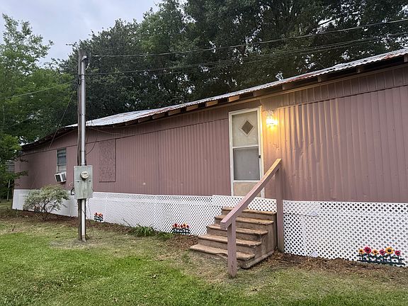 3rd image of 121 Jolivette St