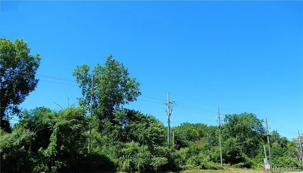 Dixie Hwy photo 1