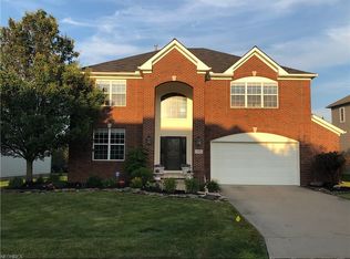 95 Vista Ridge Cir, Hinckley, OH 44233