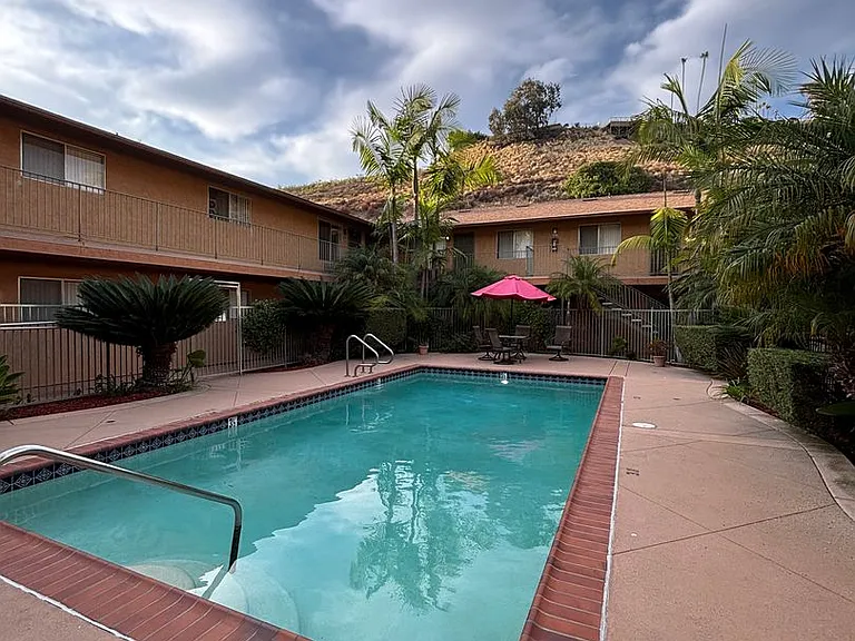 Adobe Falls Investors, LLC — Photo 14