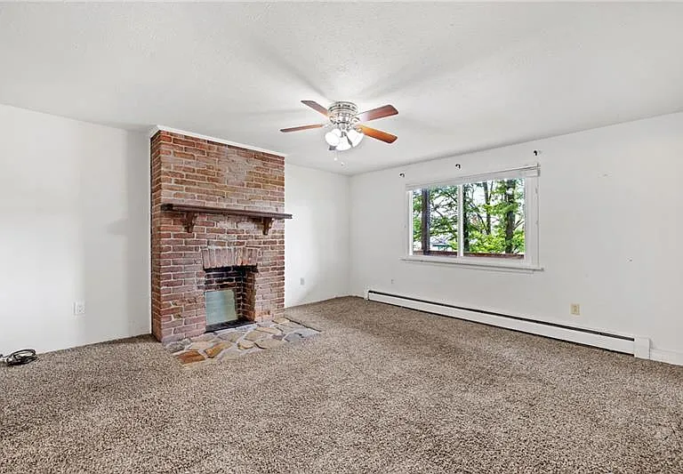 209 E Meyers St — Photo 24