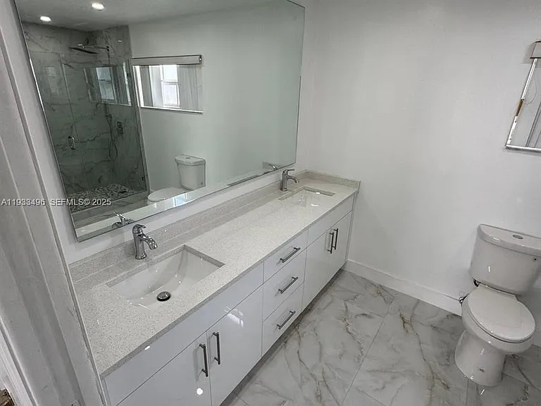 8754 NW 149th Ter — Photo 17
