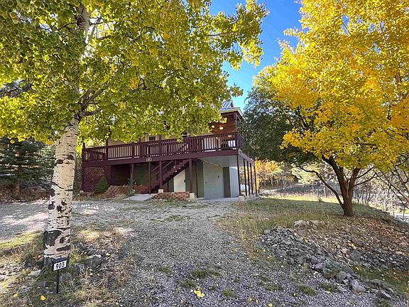 2nd image of 905 Aspen Dr