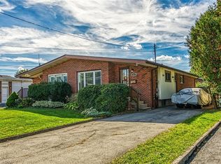 64 Luscombe St, Hamilton, ON L9A2J8