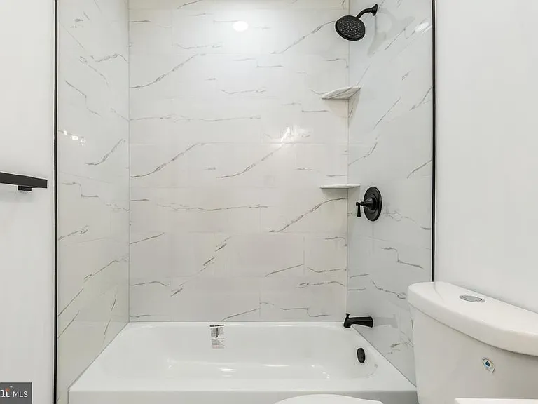 703 N 43rd St #2 — Photo 10