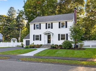 4 Southwick Cir, Wellesley, MA 02481