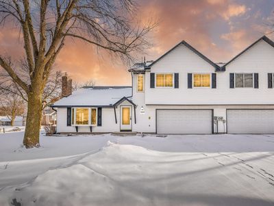 3691 Gershwin Ln N, Oakdale, MN, 55128