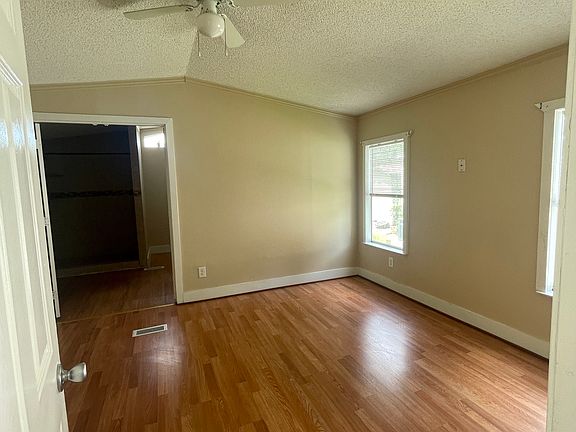 5th image of 19865 Espinosa Ln