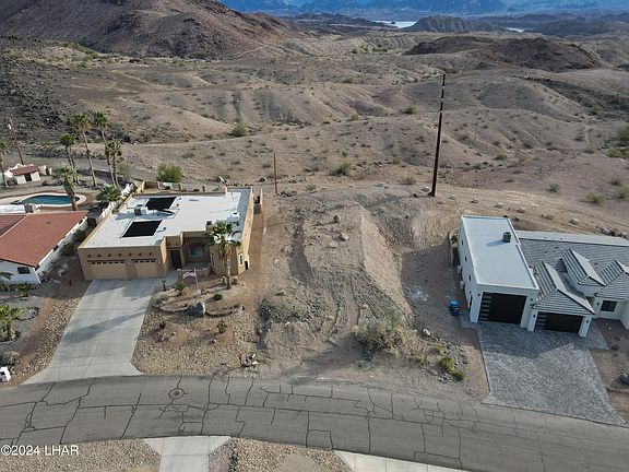 2nd image of 2830 Cumberland Dr
