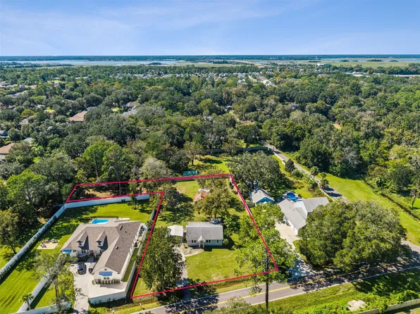 2753 Amelia Rd, Fernandina Beach, FL 32034