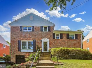 6302 Carnegie Dr, Bethesda, MD 20817