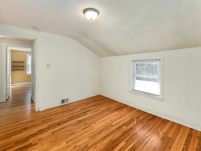 6000 N Lenox Ave — Photo 12