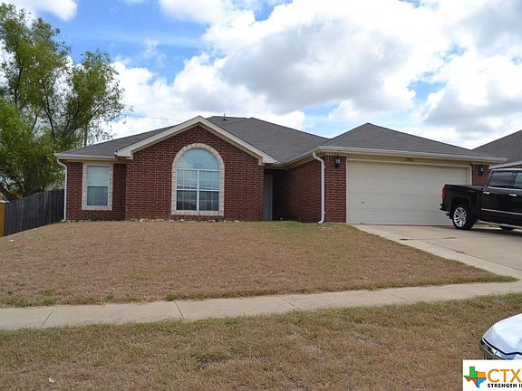 2nd image of 2906 Markos Dr
