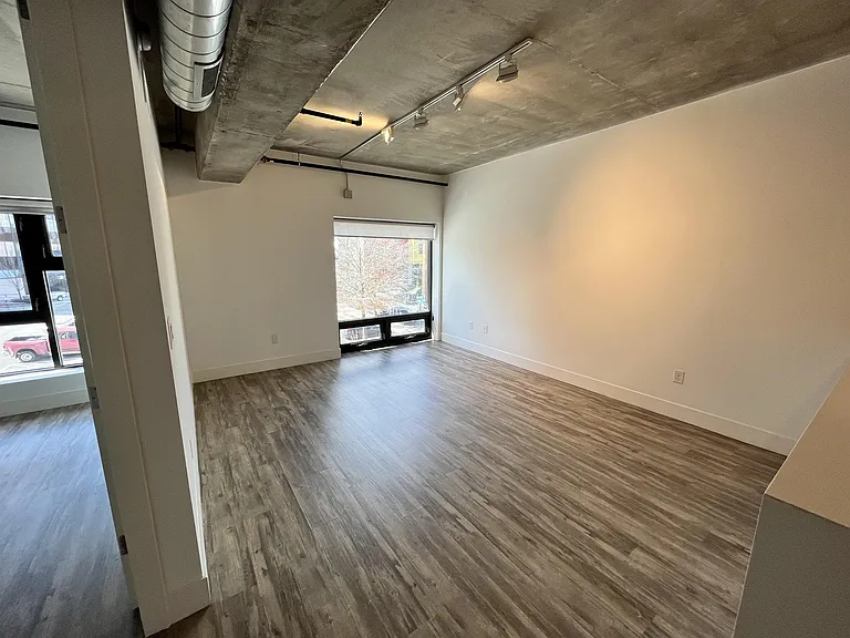 200 S Center St #203 — Photo 5