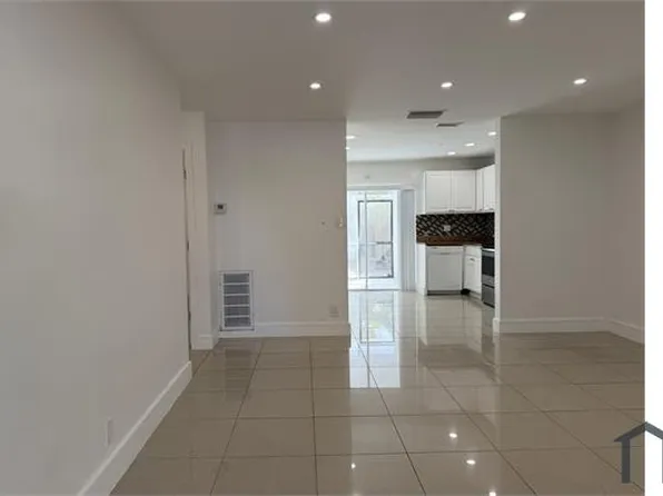 4107 NW 78th Ter #A, Coral Springs, FL 33065