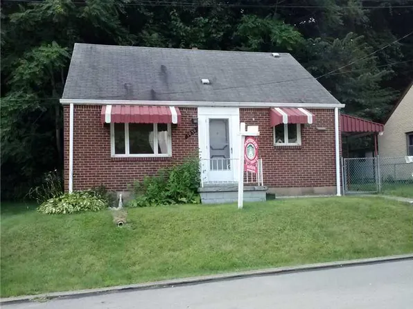 1036 Pennsylvania Ave, Pitcairn, PA 15140