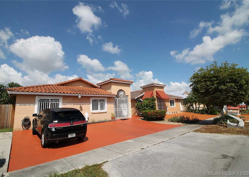 2nd image of 8965 NW 112th St